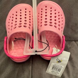 Joybees baby girls active clog